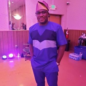 Meet your Posher, Petotas